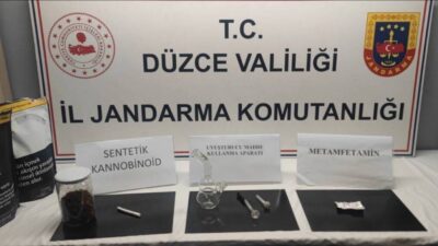Düzce İl Jandarma Komutanlığı ekipleri, Ballıca Köyü’nde devriye görevi yaparken