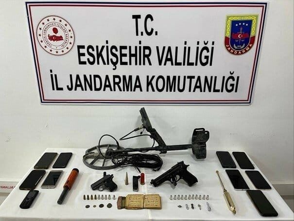 Eskişehir bölgesinde Jandarma ekipleri tarafından düzenlenen bir operasyonda, tarihi bir