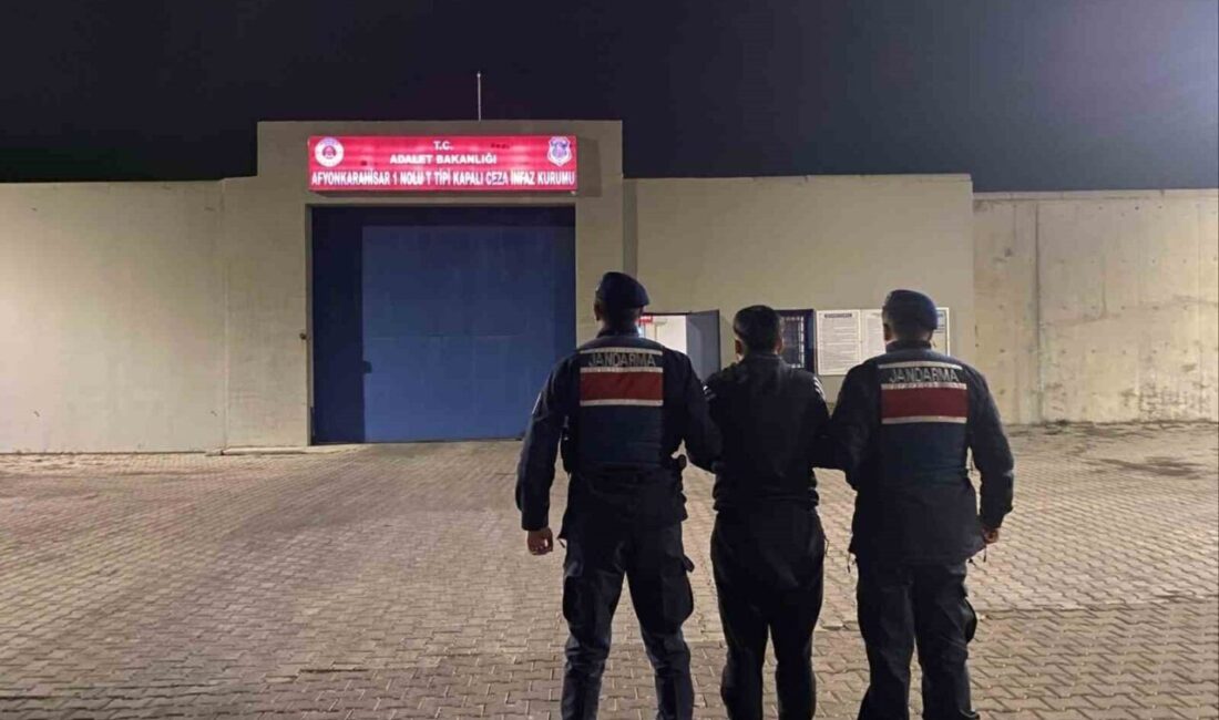 Afyonkarahisar’da, Jandarma ekipleri tarafından bir adrese düzenlenen operasyonda 3 bin