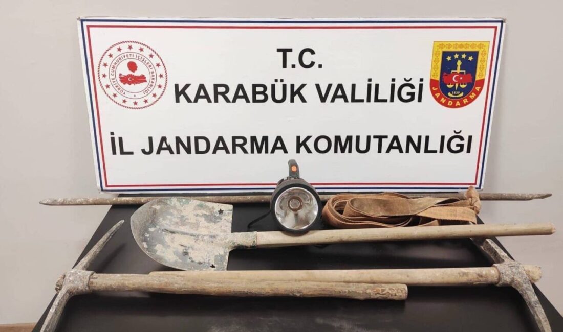 Jandarma ekipleri, Karabük’te izinsiz kazı yapan 5 kişiyi yakaladı. Operasyon,