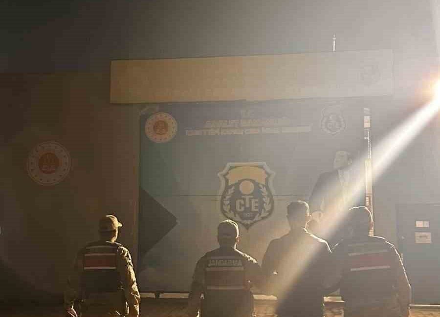 Kağızman ilçesinde, 7 yıl hapis cezası bulunan bir kişi yakalandı.