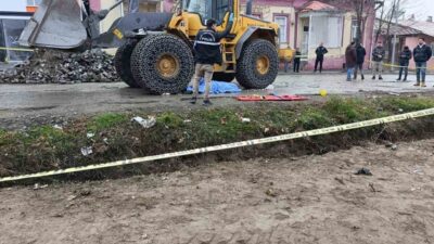 Kağızman ilçesinde, emekli bir imamın dramatik bir şekilde hayatını kaybettiği