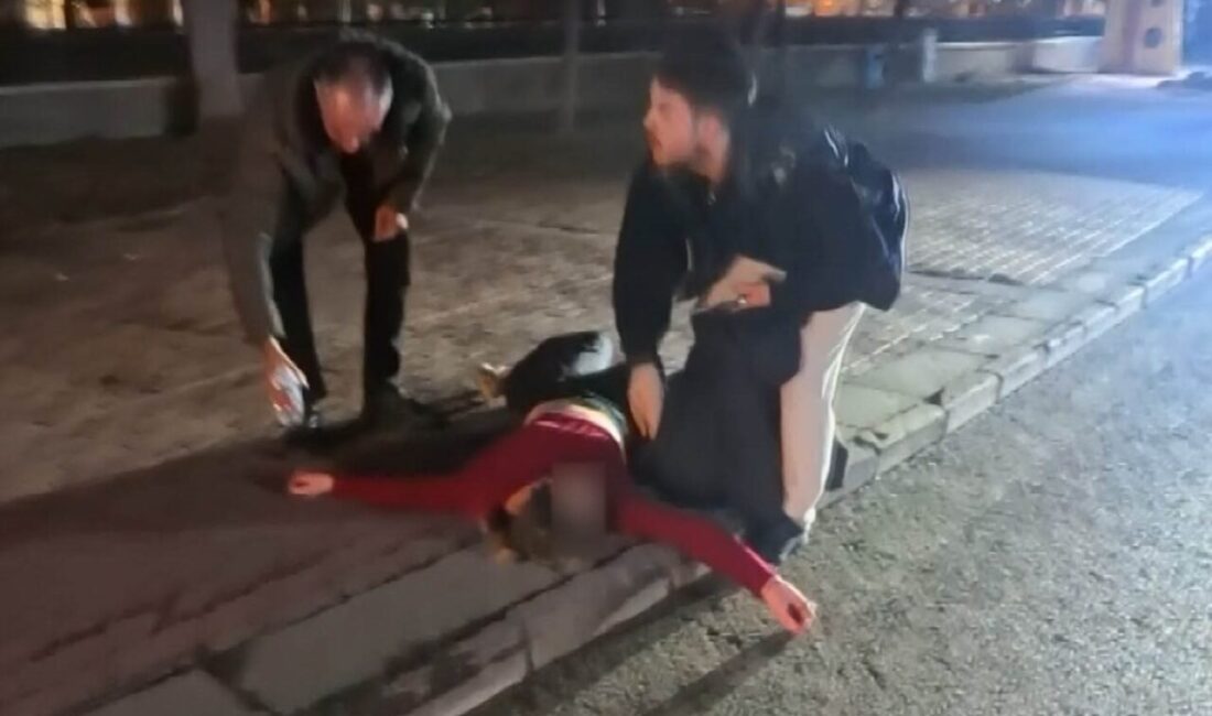Aksaray’da, Coğlaki Mahallesi Kılıçaslan Parkı girişinde meydana gelen olayda, kaldırıma
