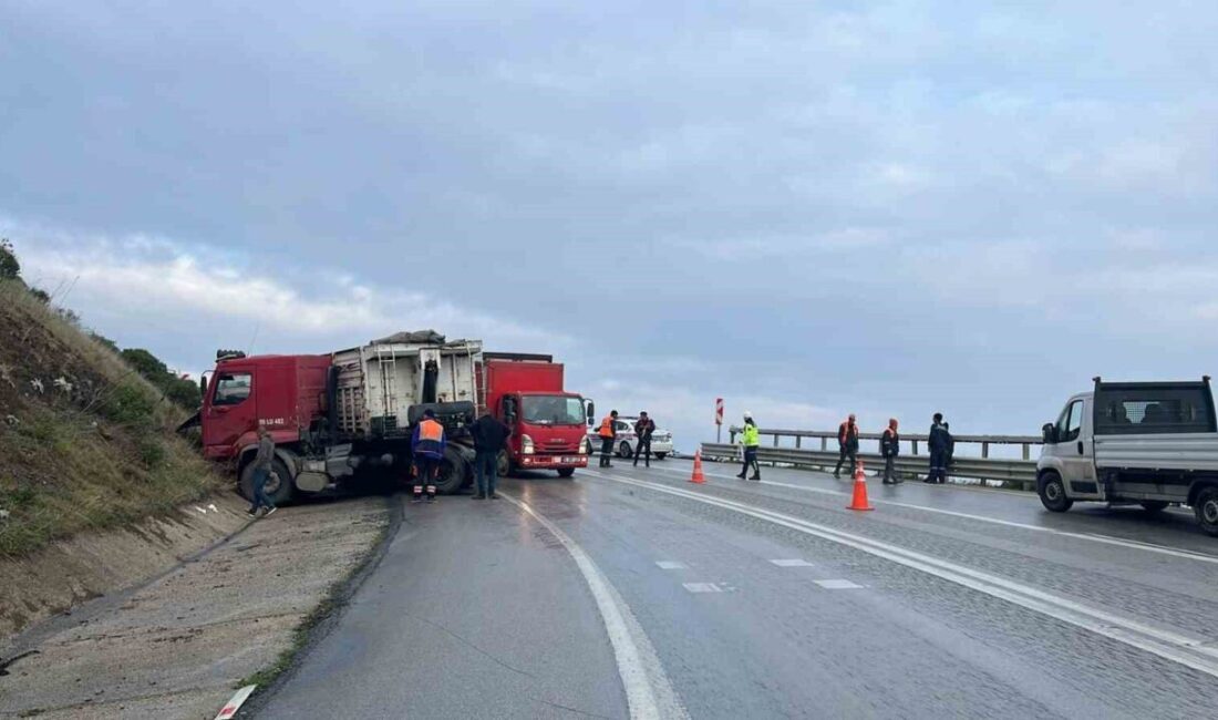 İznik ilçesinde bugün yaşanan trafik kazasında, karşı yönden gelen 2
