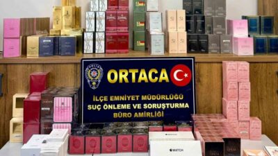 Ortaca İlçe Emniyet Müdürlüğü ekipleri, Köyceğiz karayolu üzerinde yaya olarak
