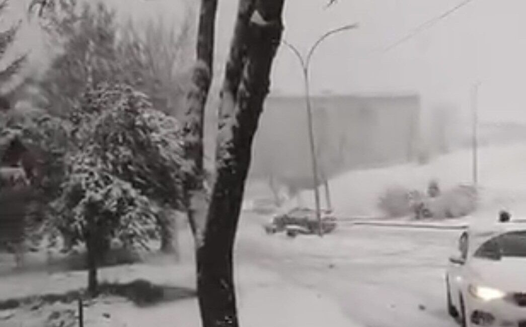 Düzce ilinde meydana gelen bir olayda, kar yağışı sebebiyle kayganlaşan