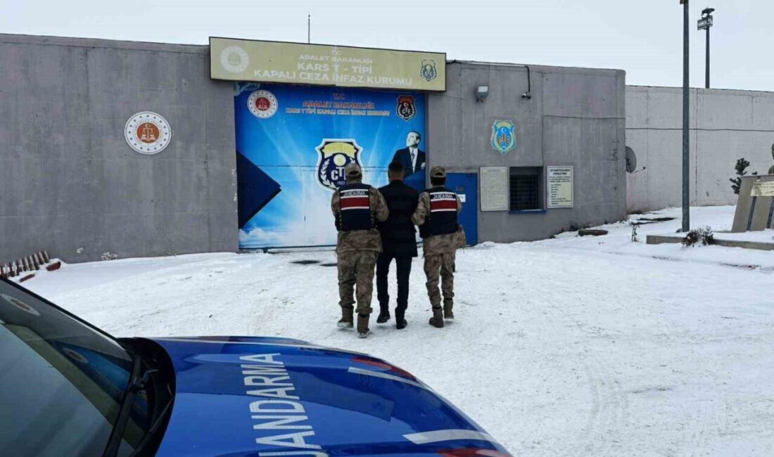 Kars’ta İl Jandarma Komutanlığı ekipleri, aranan suçluların yakalanması için yürütülen