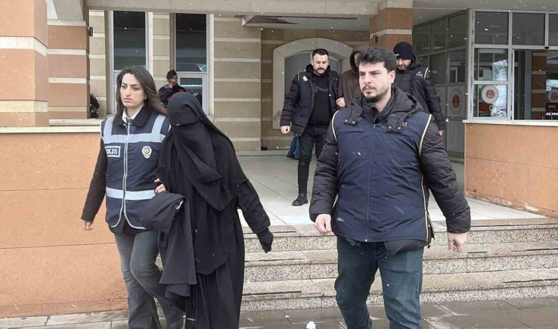 Kastamonu´da gerçekleştirilen operasyonda DEAŞ silahlı terör örgütüyle bağlantılı oldukları şüphesiyle