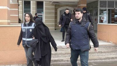 Kastamonu´da gerçekleştirilen operasyonda DEAŞ silahlı terör örgütüyle bağlantılı oldukları şüphesiyle
