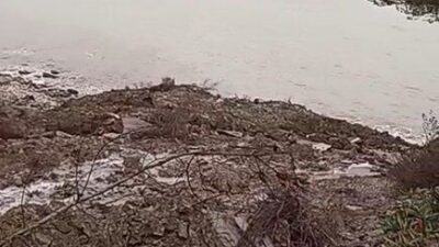 Kastamonu ilinde meydana gelen şiddetli yağışların ardından İnebolu-Doğanyurt-Cide kara yolu