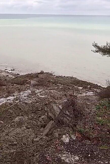 Kastamonu ilinde meydana gelen şiddetli yağışların ardından İnebolu-Doğanyurt-Cide kara yolu