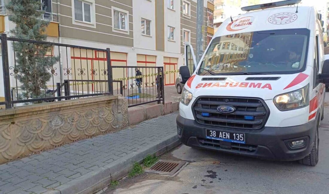 Kayseri’nin Talas ilçesinde, Mevlana Mahallesi Papatya Caddesi’nde yaşanan acı olayda,