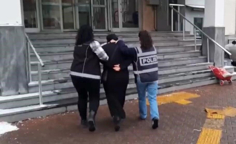 Kayseri’de polis ekipleri tarafından yürütülen operasyonlarda, hakkında ‘hırsızlık’ suçundan 14