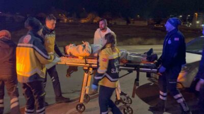 Melikgazi ilçesinde meydana gelen trafik kazasında, otomobil ile ticari taksi