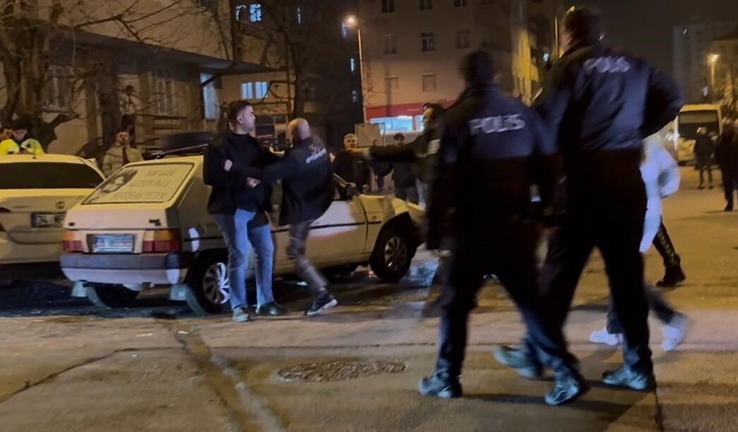 Melikgazi ilçesinde meydana gelen trafik kazasında, Keykubat Mahallesi Güllübahçe Caddesi’nde