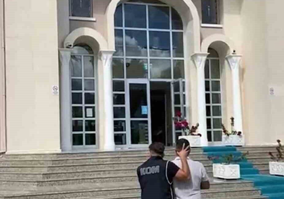 Fethiye’de yapılan operasyonla, 6 yıl 10 ay hapis cezası bulunan