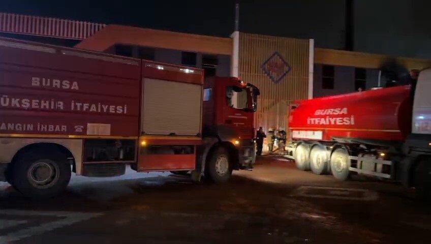 Bursa’nın Kestel ilçesinde bulunan bir tekstil fabrikasında meydana gelen yangın,
