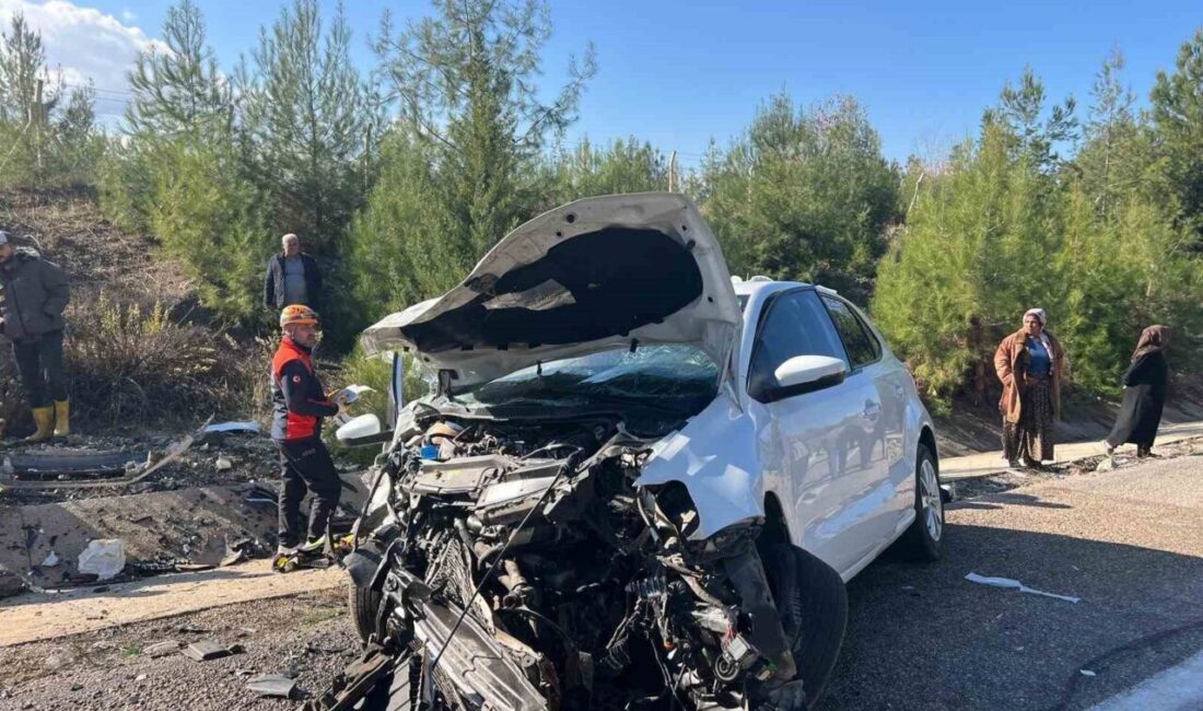 Kilis-Hatay Karayolu’nda meydana gelen trafik kazasında hafif ticari araç ile