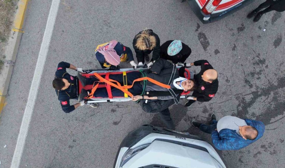 Kırıkkale’de meydana gelen zincirleme trafik kazasında 3 servis aracı karıştı