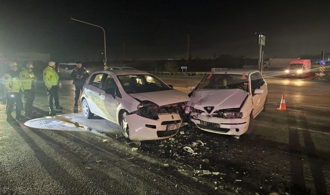 Çerkezköy ilçesinde meydana gelen trafik kazasında kırmızı ışık ihlali sonucu