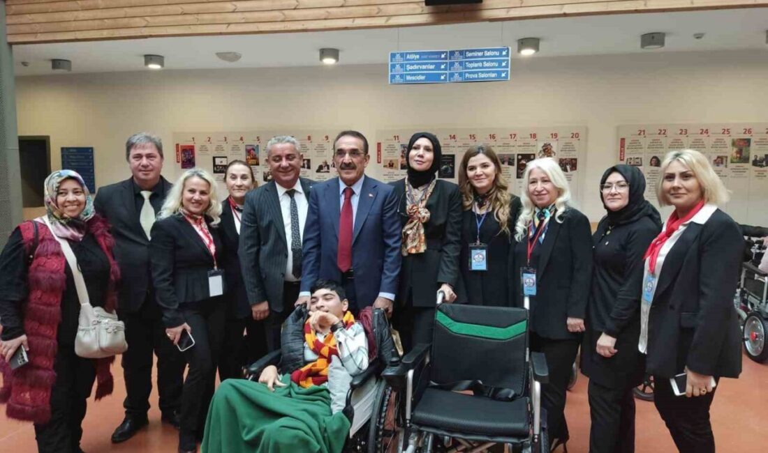 Kırşehir Beyazay Derneği, Türkiye Beyazay Derneği’nin desteklediği “Bir Sandalye Bir