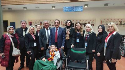 Kırşehir Beyazay Derneği, Türkiye Beyazay Derneği’nin desteklediği “Bir Sandalye Bir