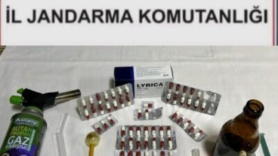 Kırşehir’de otoban çıkışında gerçekleştirilen yol emniyet ve kontrol faaliyeti sırasında