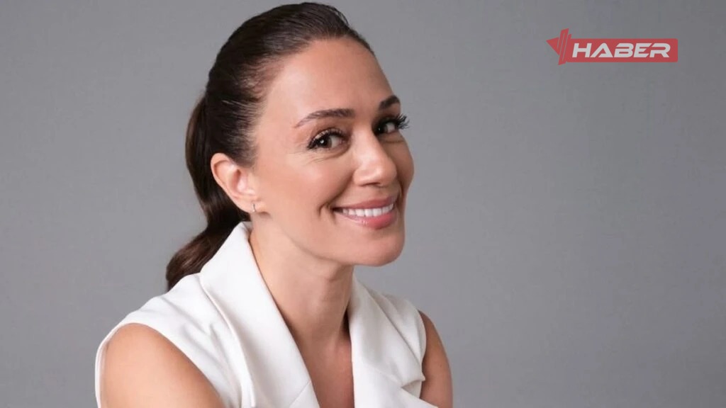 Show TV’nin reyting rekortmeni dizisi Kızılcık Şerbeti, yeni bölümleriyle izleyiciyi