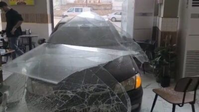Malatya’da yaşanan bir olayda, sürücüsü direksiyon hakimiyetini kaybeden bir otomobil,
