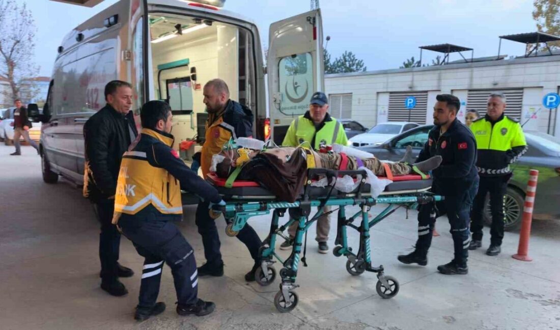 İnegöl ilçesinde meydana gelen trafik kazasında sürücü ağır yaralandı. Olay,