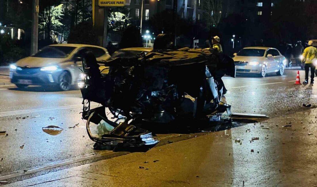 Konya’da gece geç saatlerde meydana gelen trafik kazasında, kontrolü kaybeden