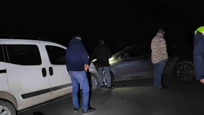 Kulu ilçesinde meydana gelen trafik kazasında, hafif ticari araç ile