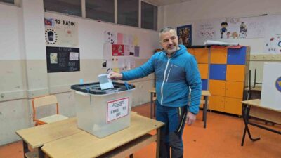Kosova’da siyasi belirsizlik devam ederken, halk erken parlamento seçimleri için