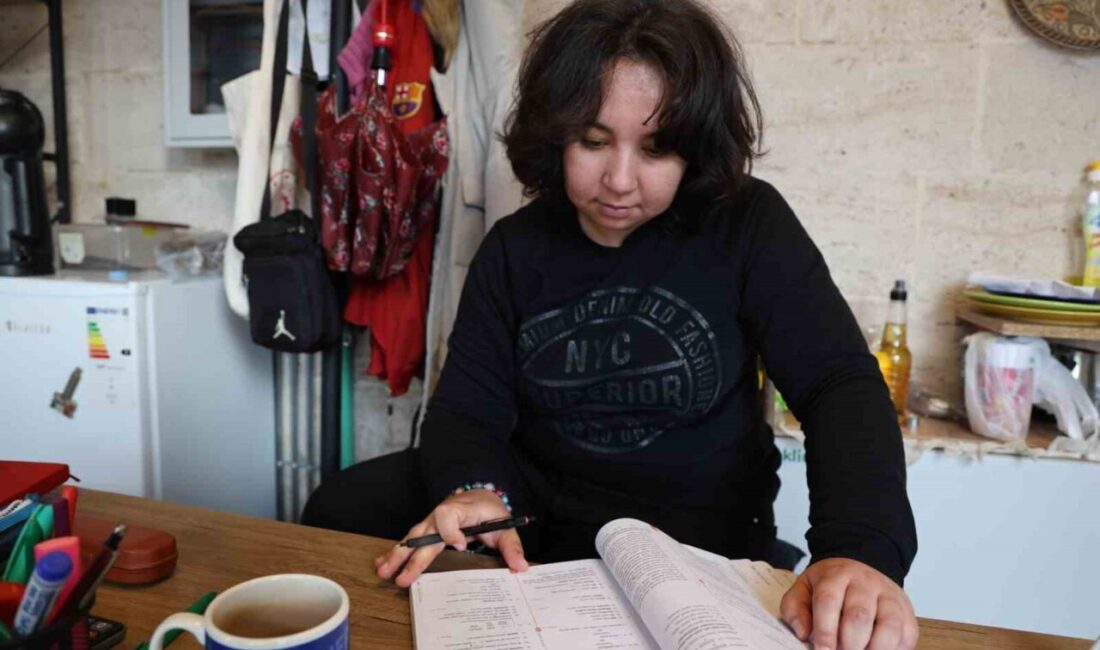 Genç girişimci, Kırşehir Ahi Evran Külliyesi Zanaatkarlar Çarşısı’nda 20 metrekarelik