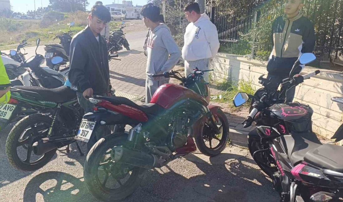 Manavgat ilçesinde, başka bir sokaktan karşıya geçmeye çalışan 6 yaşındaki