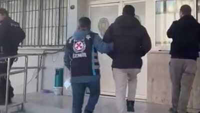 Bornova ilçesinde makas atarak trafiği tehlikeye sokan bir sürücü, polisin