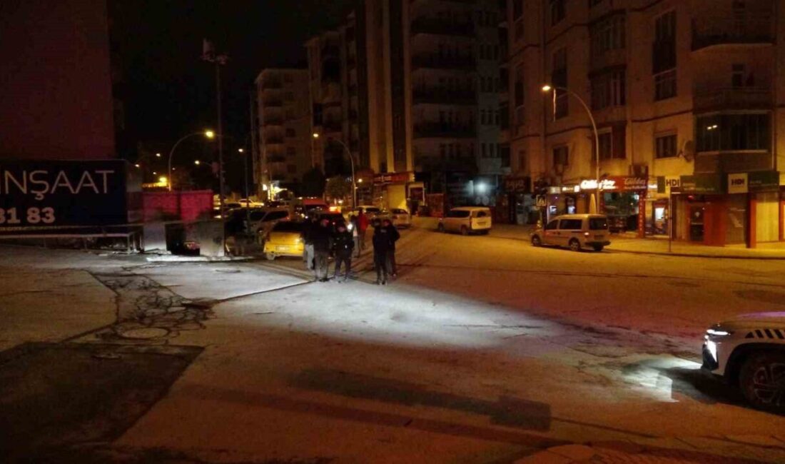 Malatya’da, Paşaköşkü Mahallesi’nde kaldırıma terk edilen şüpheli bir valiz, bomba