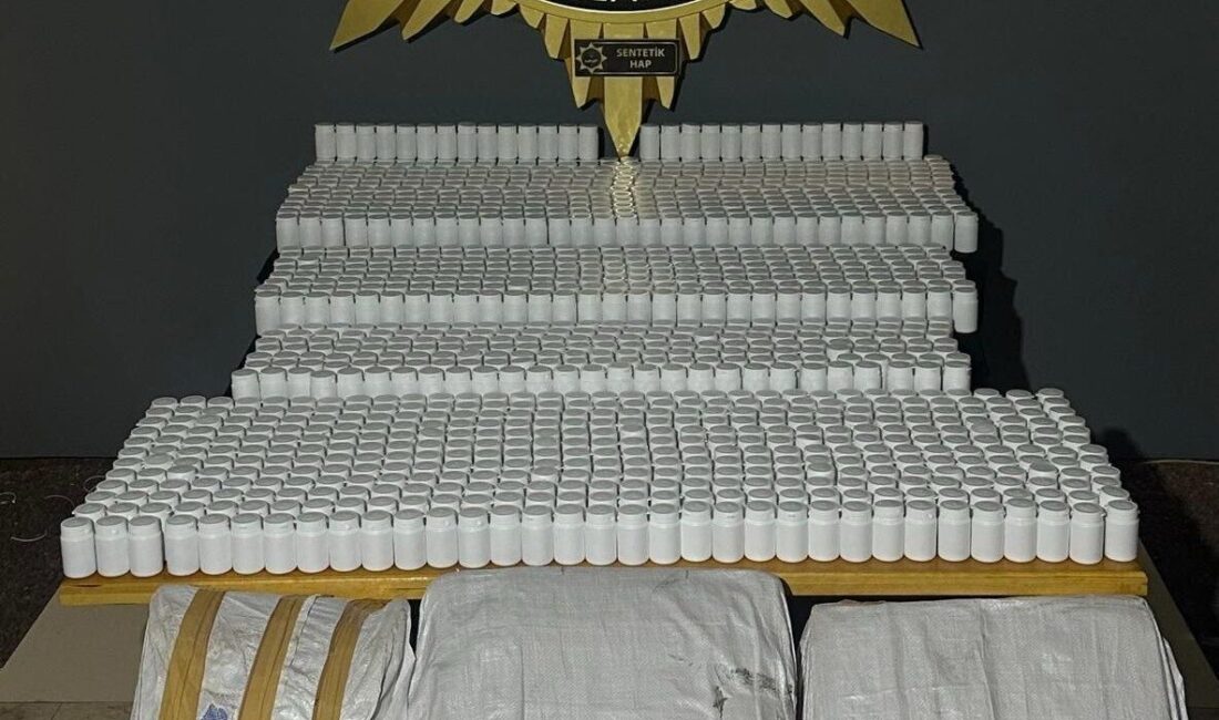 Malatya’da polis ekipleri tarafından gerçekleştirilen operasyonda, sokak satıcılarına yönelik yapılan
