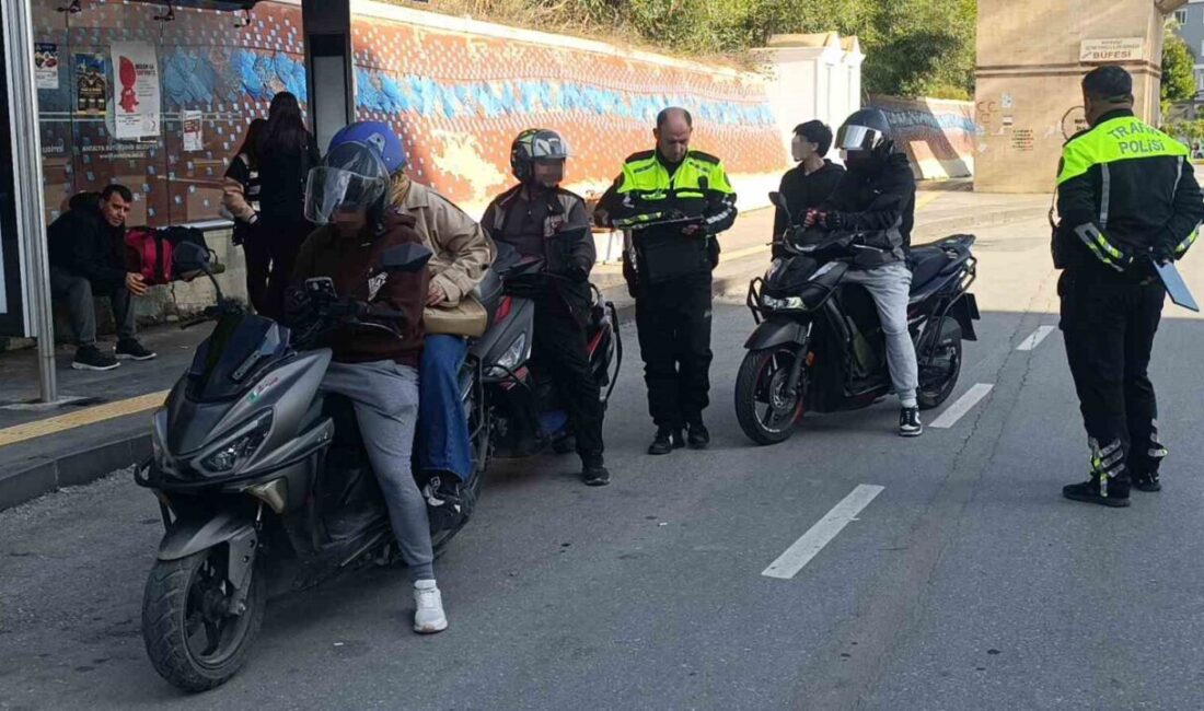 Manavgat İlçesi’nde yapılan denetimlerde motosiklet sürücülerinin kask ve eldiven kullanma