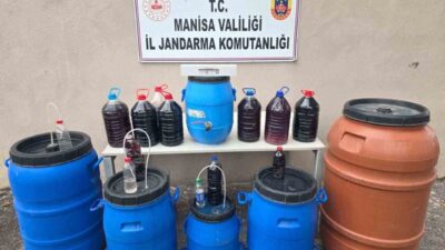 Jandarma, Manisa’nın Akhisar ilçesinde gerçekleştirdiği operasyonda sahte içki üretimi ve