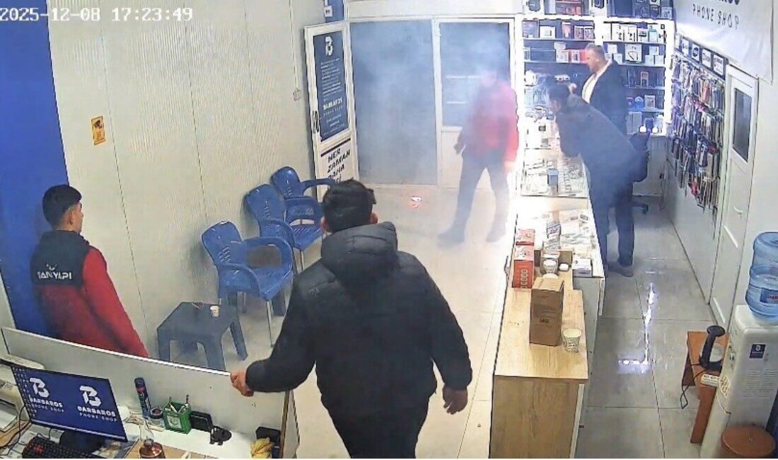 Mardin’in Midyat ilçesinde, bir vatandaşın tamir ettirmek üzere götürdüğü cep