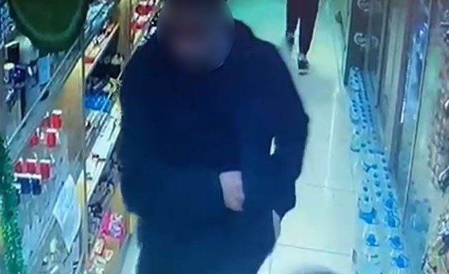 Eskişehir’de bir markette yaşanan olayda, bir şahsın bin 350 TL