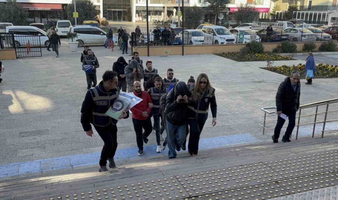 Edirne’de polis ekipleri tarafından yapılan operasyonda masaj salonlarına yönelik fuhuş