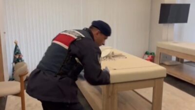 Samsun’un Atakum ilçesinde gerçekleşen bir fuhuş operasyonunda tutuklanan 4 şüpheliden