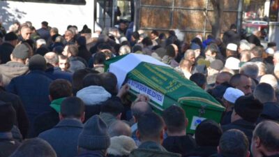Hendek’ten Mekke’ye Umre ibadetini yerine getirmek üzere gitmekte olan ve
