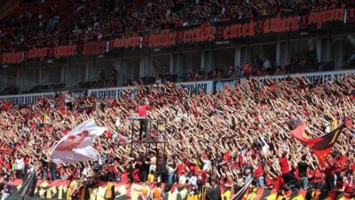 Eskişehir Milletvekili Nebi Hatipoğlu, Eskişehirspor’un Karşıyaka ile oynayacağı maçta yeni