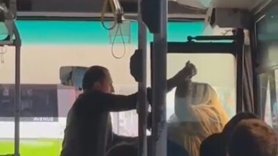 Adana’da bir kadın motosiklet sürücüsü ile halk otobüsü şoförü arasında