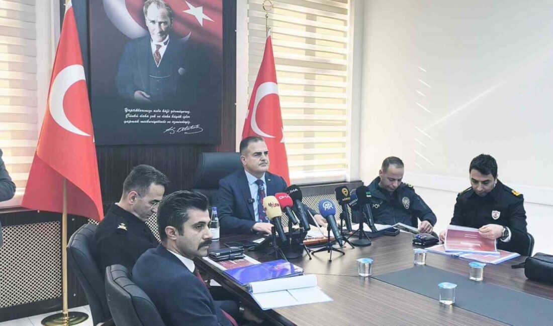 Muğla Valisi Dr. İdris Akbıyık, Aralık ayındaki Medya Buluşması’nda, Jandarma