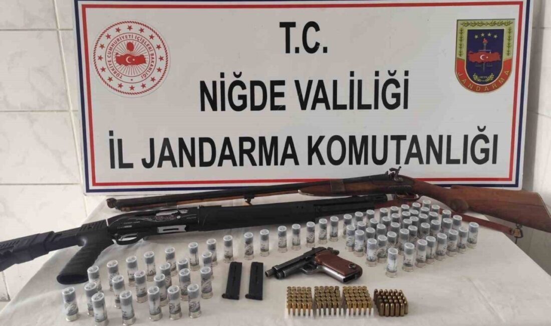 Niğde İl Jandarma Komutanlığı, yasadışı bireysel silahlanmayla mücadele çalışmaları kapsamında