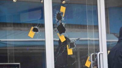 Ünye ilçesinde, kimliği belirsiz bir kişi, kamyonetiyle Liseler Mahallesi Hükümet